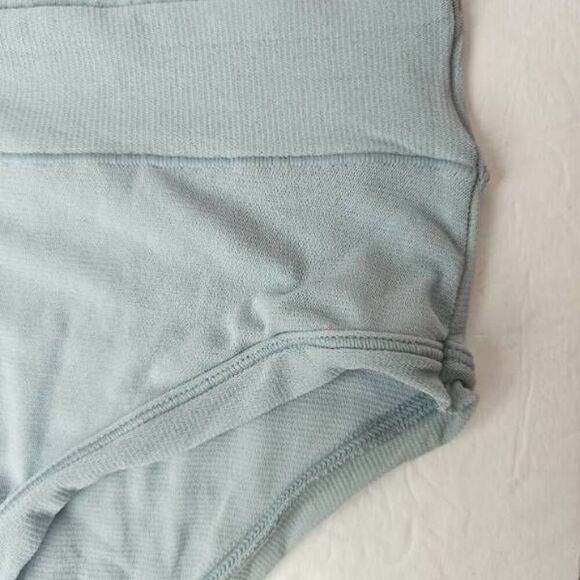 COPY - SKIMS SUMMER MESH PANTY NWT - Picture 4 of 10